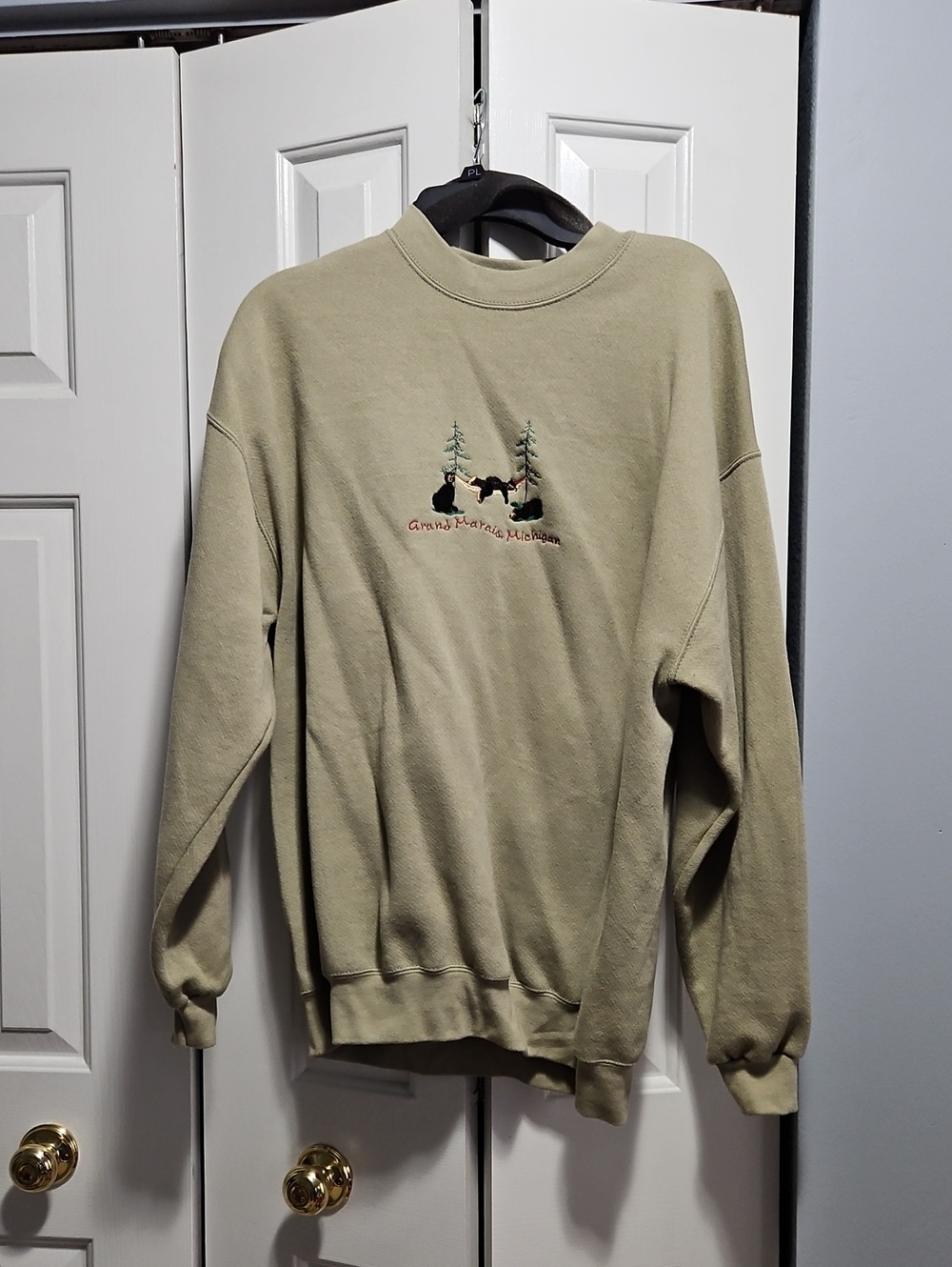 Vintage Oversized Grand Marais Michigan Sweatshirt